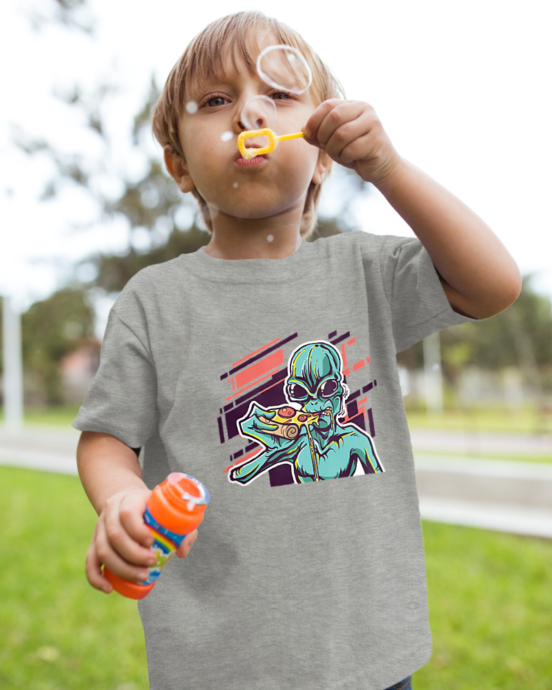 Alien Eating Pizza - Image 2
