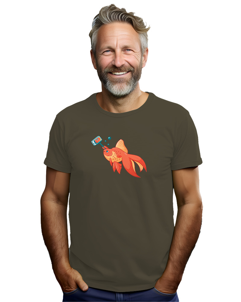 Goldfish Selfie - Image 2