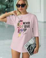T-Shirt Classic - Never Give Up - Color Thumbnail PALE PINK