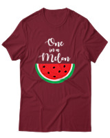 T-Shirt Unisex - One In A Melon - Color Thumbnail Σκούρο Κόκκινο